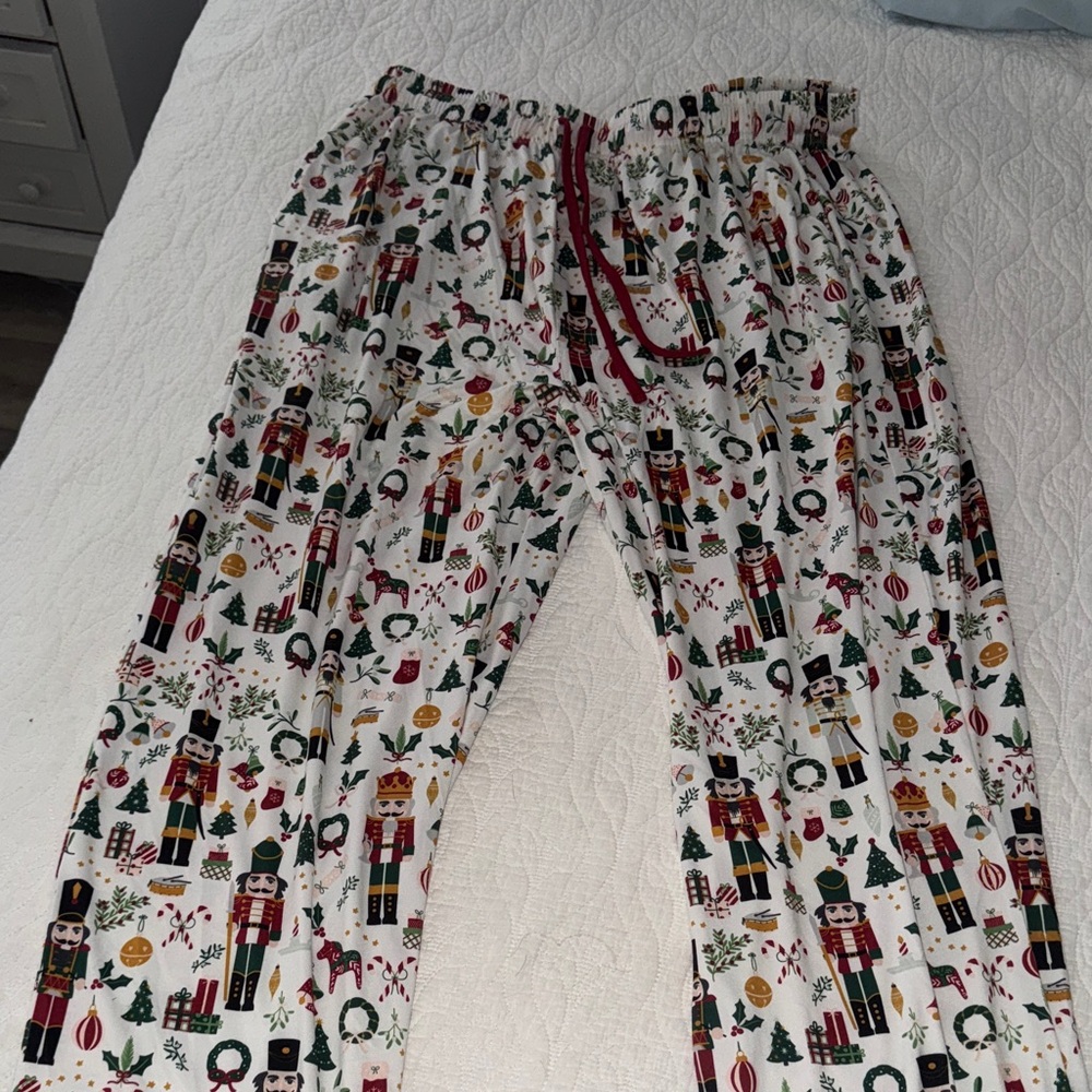 Festive Women’s Pajama Bottoms with Nutcracker Print